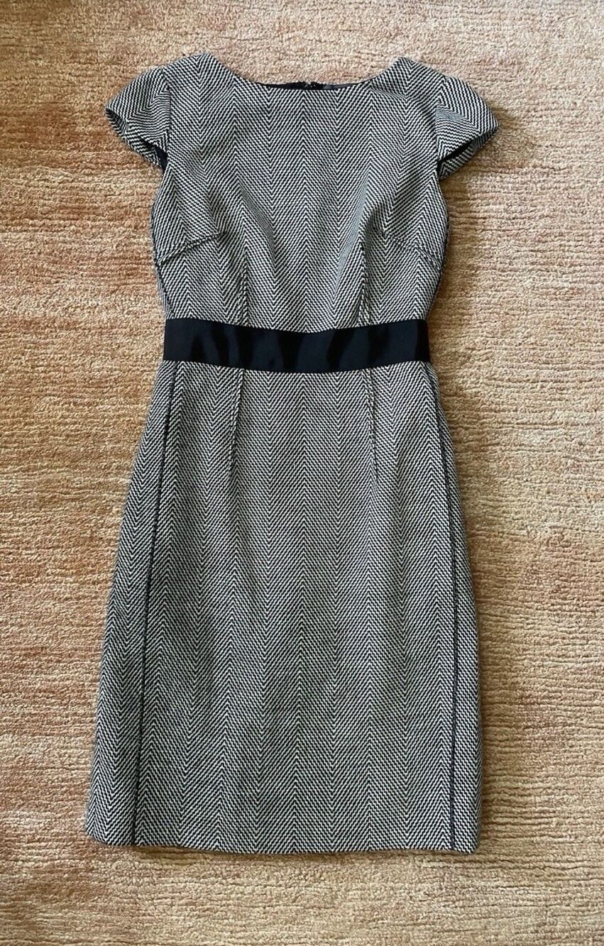 Per Se Wool Blend Chevron Sheath Dress Size 0 Black White Career